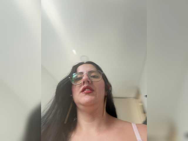 EvanShell1 live cam on BongaCams