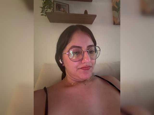 EvanShell1 live cam on BongaCams