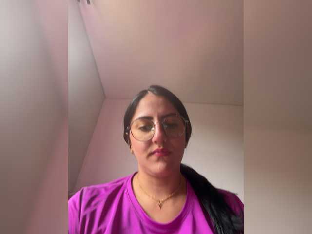 EvanShell1 live cam on BongaCams