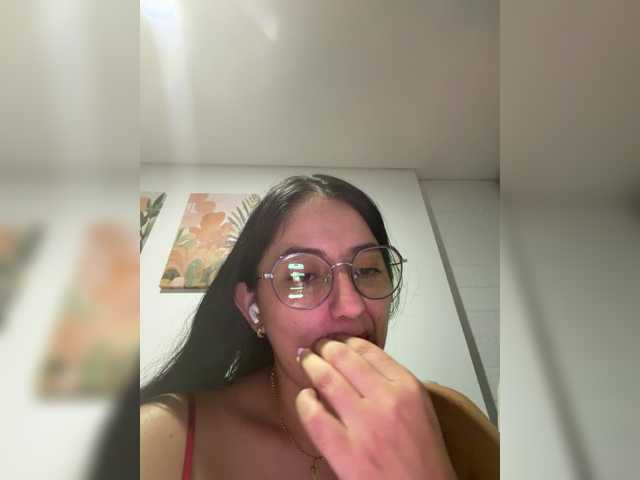 EvanShell1 live cam on BongaCams