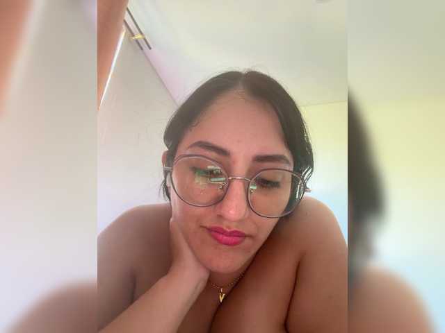 EvanShell1 live cam on BongaCams