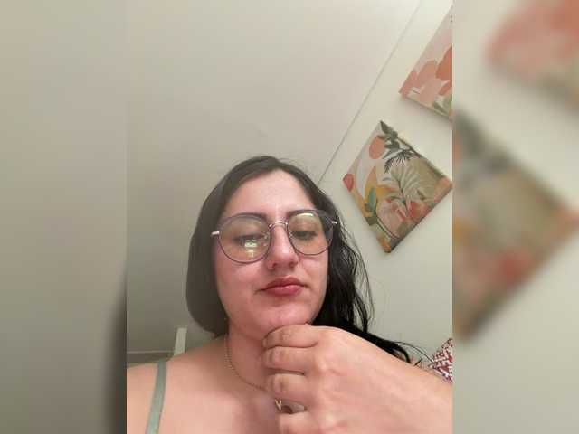 EvanShell1 live cam on BongaCams
