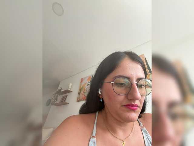 EvanShell1 live cam on BongaCams