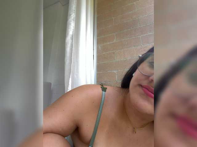EvanShell1 live cam on BongaCams