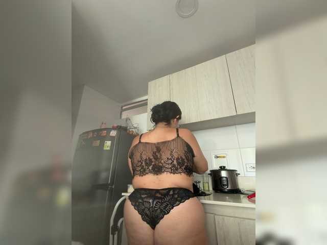 EvanShell1 live cam on BongaCams