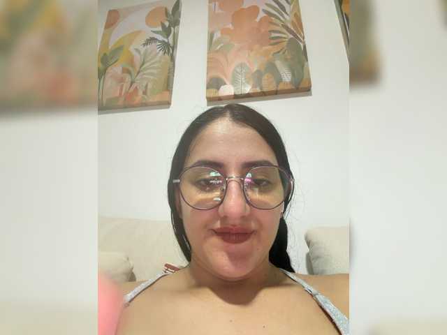 EvanShell1 live cam on BongaCams