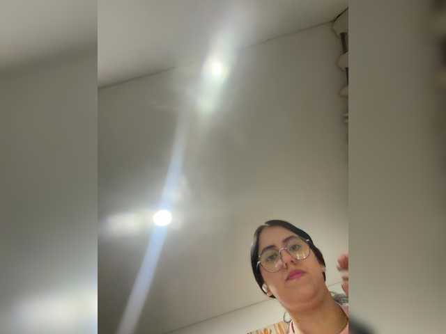 EvanShell1 live cam on BongaCams