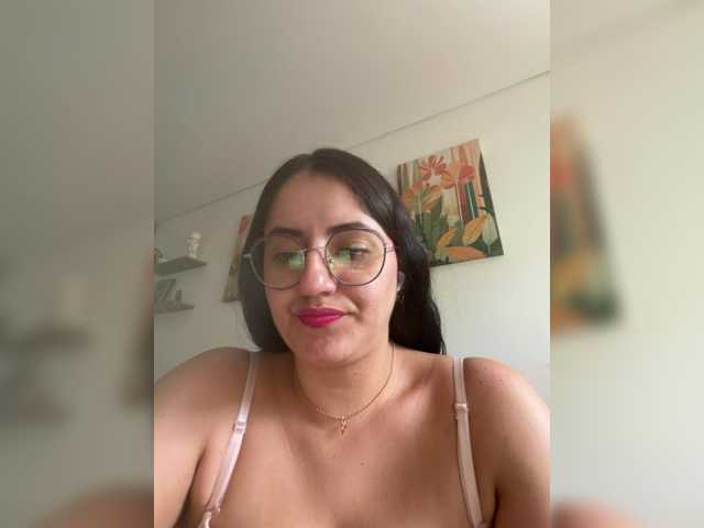EvanShell1 live cam on BongaCams
