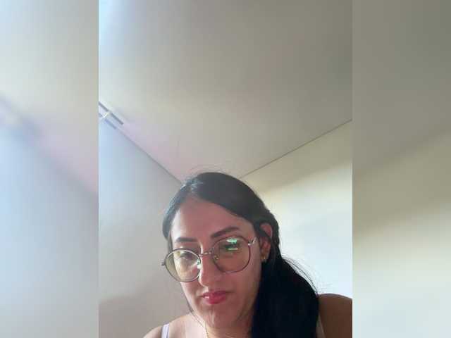 EvanShell1 live cam on BongaCams