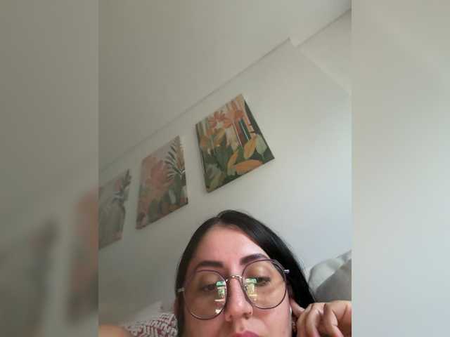 EvanShell1 live cam on BongaCams