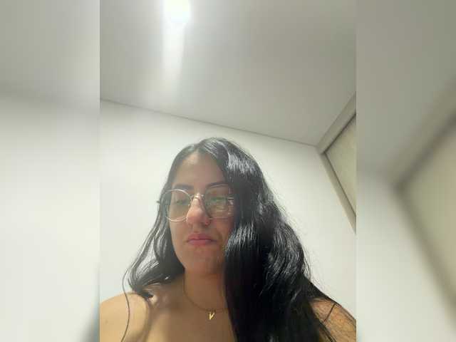 EvanShell1 live cam