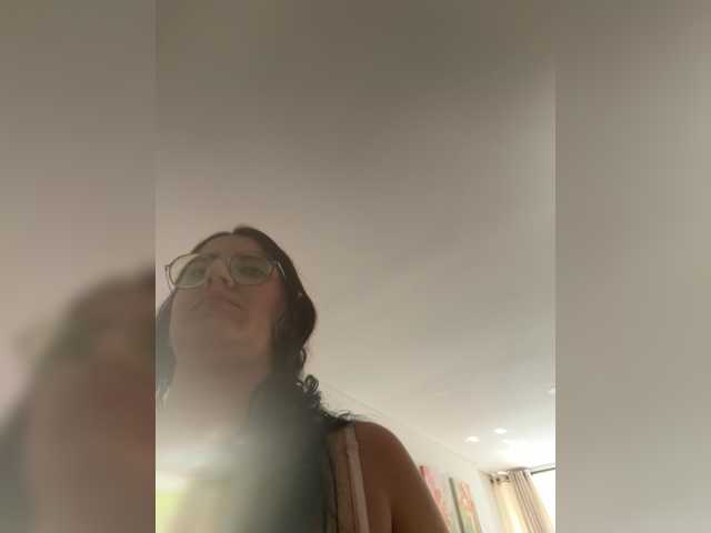 EvanShell1 live cam on BongaCams