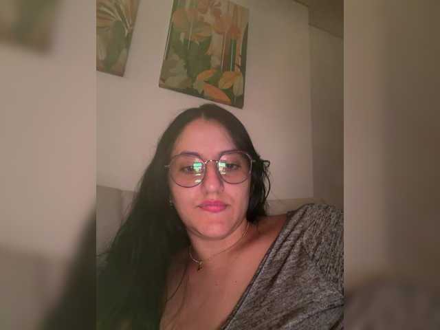 EvanShell1 live cam on BongaCams