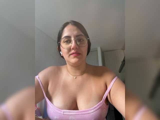 EvanShell1 live cam on BongaCams