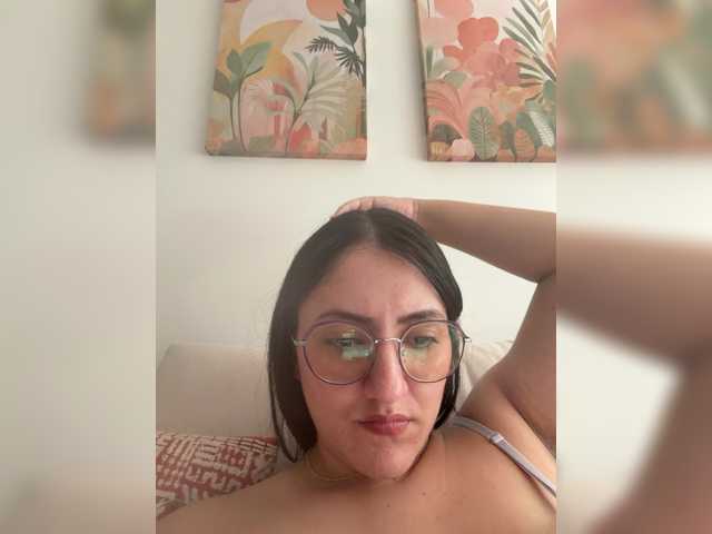 EvanShell1 live cam on BongaCams