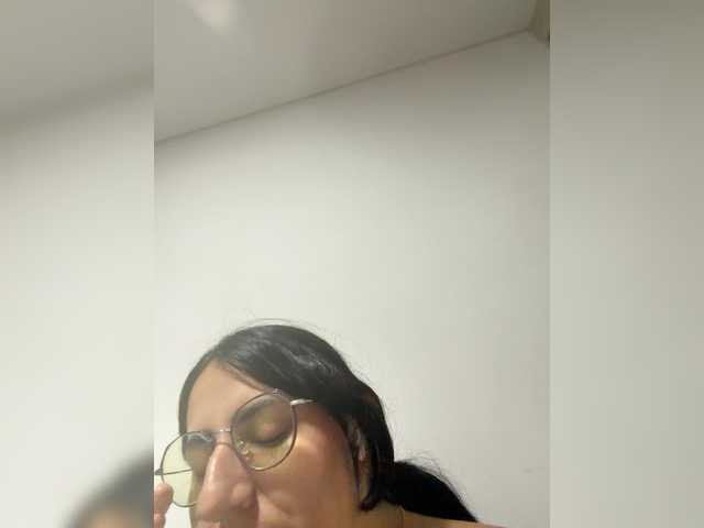 EvanShell1 live cam