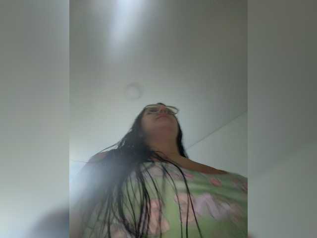 EvanShell1 live cam on BongaCams