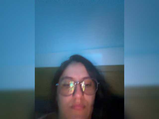 EvanShell1 live cam on BongaCams