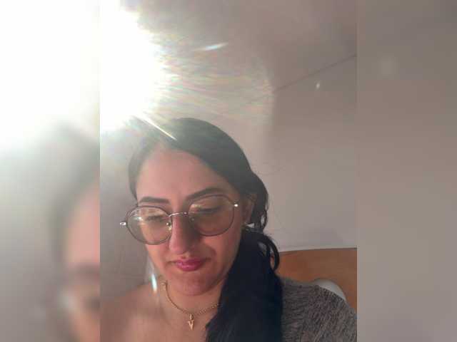 EvanShell1 live cam on BongaCams