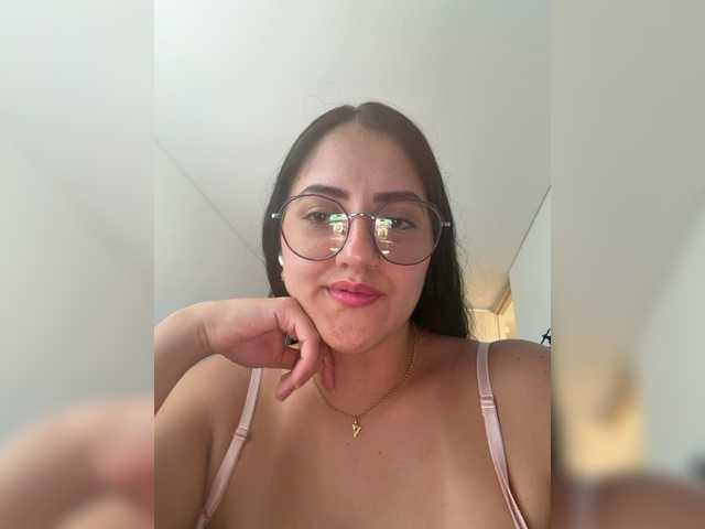 EvanShell1 live cam on BongaCams