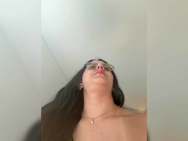 EvanShell1 live cam on BongaCams