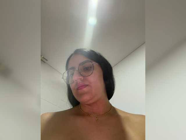 EvanShell1 live cam on BongaCams