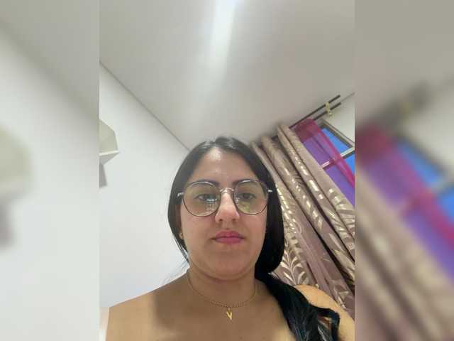 EvanShell1 live cam on BongaCams