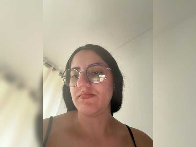 EvanShell1 live cam on BongaCams