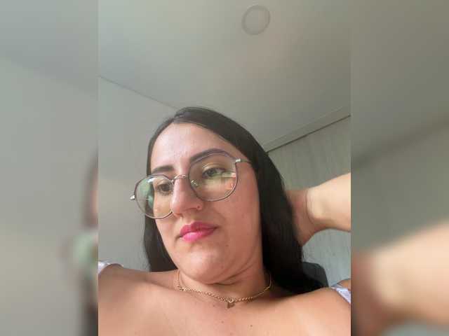 EvanShell1 live cam on BongaCams