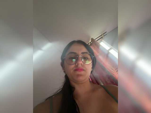 EvanShell1 live cam on BongaCams