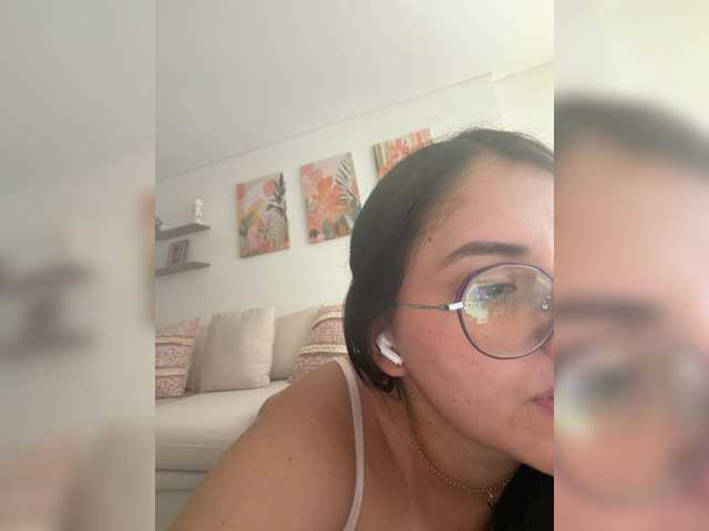 EvanShell1 live webcam show