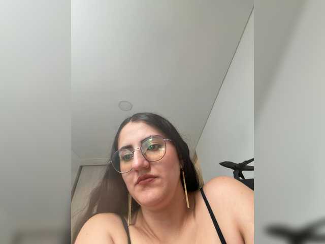 EvanShell1 live cam on BongaCams