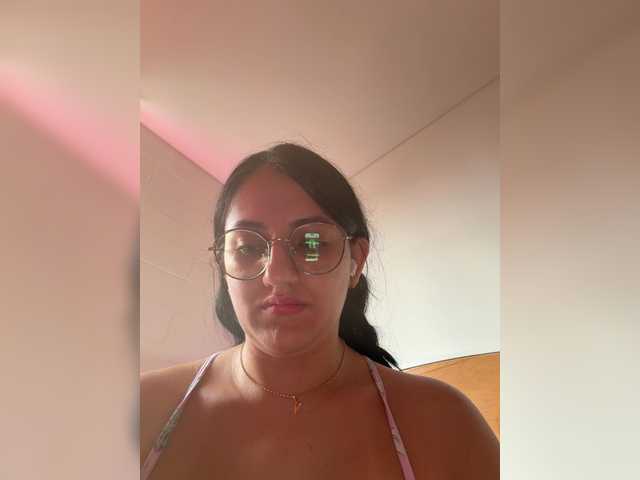 EvanShell1 live cam on BongaCams