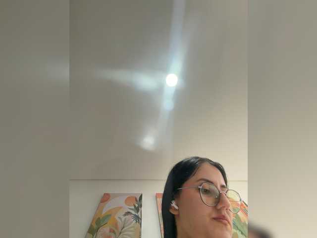 EvanShell1 live cam on BongaCams