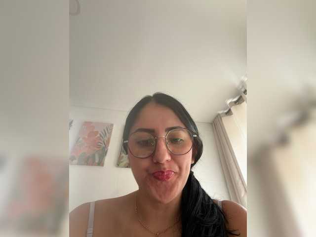 EvanShell1 live cam on BongaCams