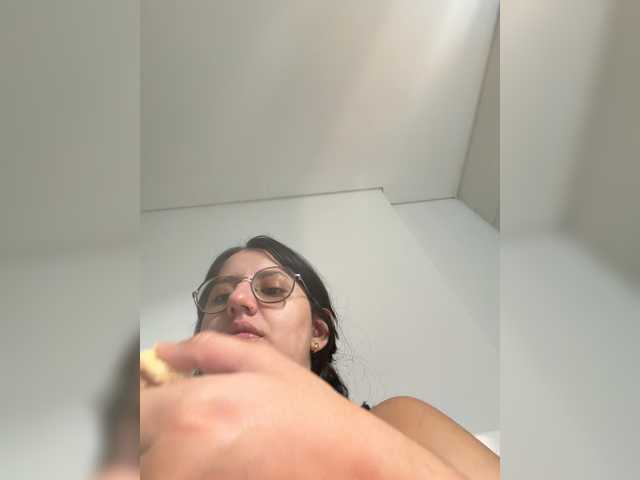 EvanShell1 live cam on BongaCams