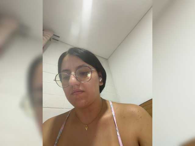 EvanShell1 live cam on BongaCams