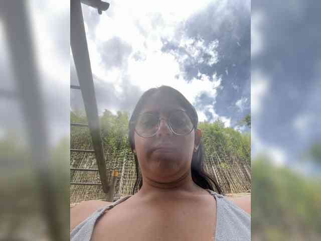 EvanShell1's webcam live show