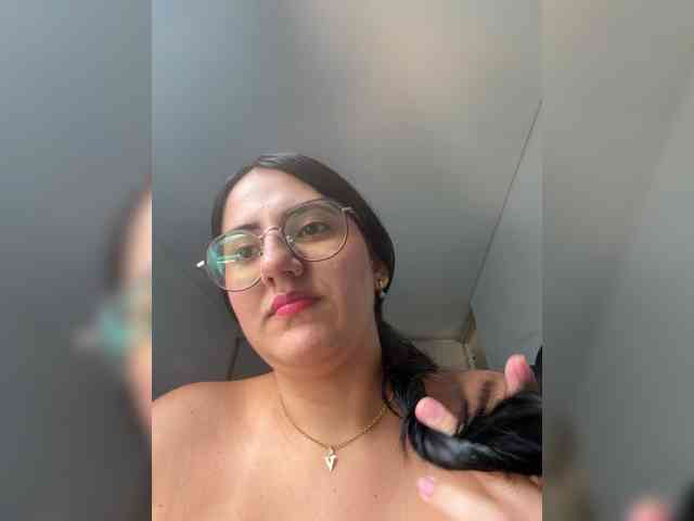 Modella: EvanShell1