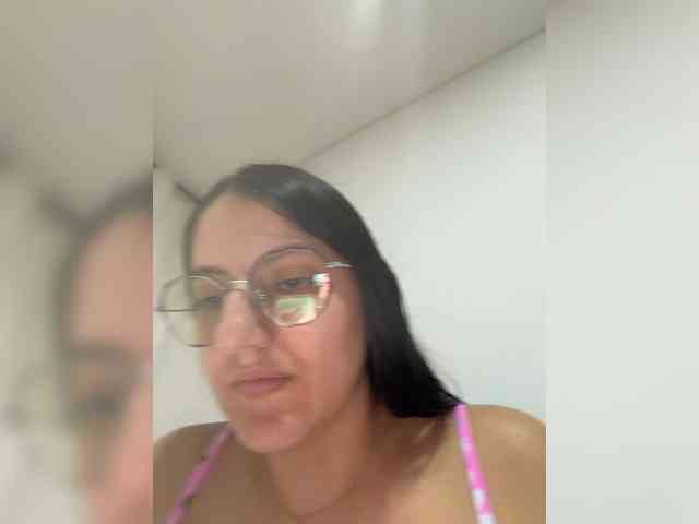EvanShell1 Live Webcam on BongaCams