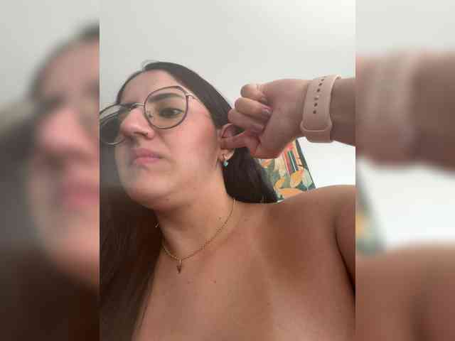 EvanShell1 Live Webcam on BongaCams