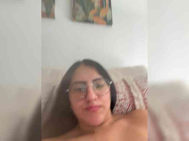 EvanShell1 Live Webcam on BongaCams