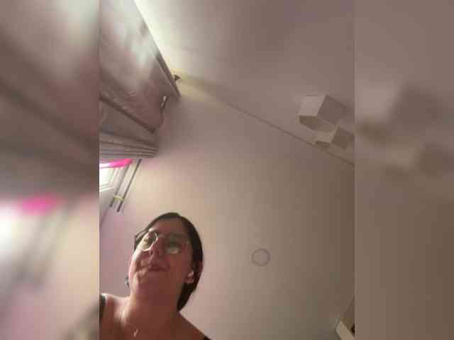 EvanShell1 webcam