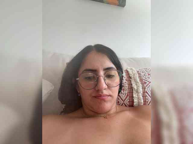 EvanShell1 Live Webcam on BongaCams
