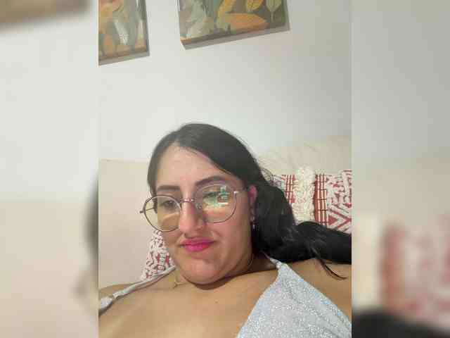 EvanShell1 Live Webcam on BongaCams