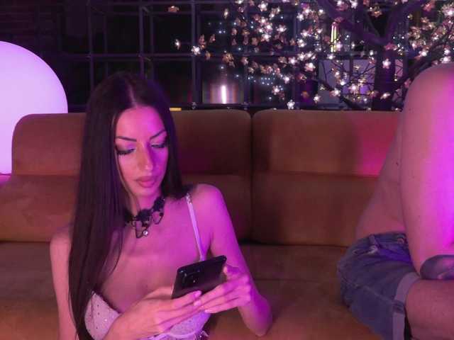 Sikimiki500 live cam on BongaCams
