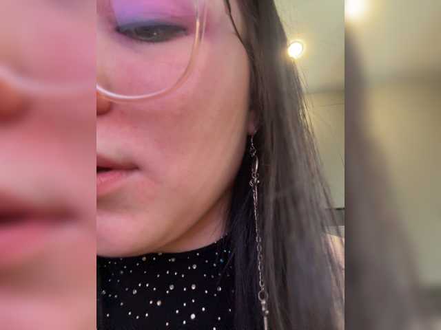 A1ka live cam on BongaCams
