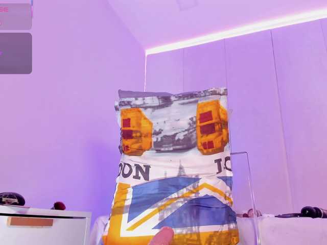 Krystin1 live cam on BongaCams
