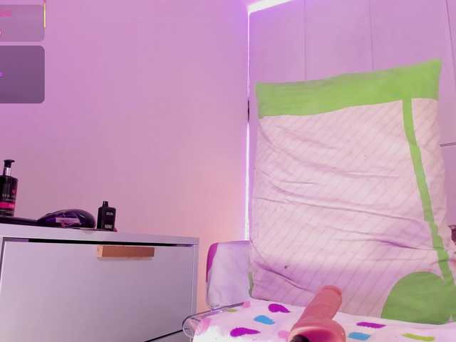 Krystin1 live cam on BongaCams