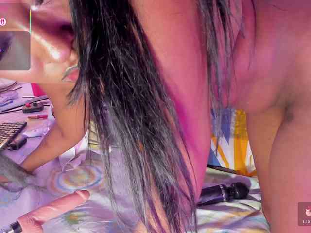 Krystin1 webcam